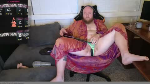 Snapshot of theballboy chatting on 04.28.26 theballboy online show from 04.28.26