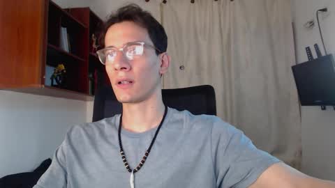 Axel online show from 11.10.25