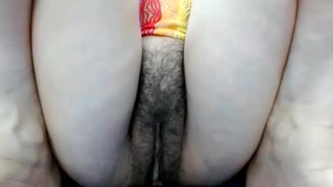 Snapshot of thebestpussyhairy chatting on 02.27.26 Karla online show from 02.27.26