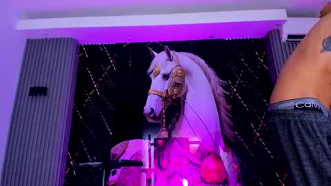 Snapshot of thebigdanni chatting on 02.04.26 DEAN AND MARY online show from 02.04.26