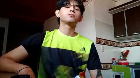 thebluesky_18 online show from 10.04.25