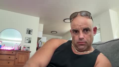 theBuzz777 online show from 10.28.25