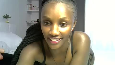 SWEET FREAKY DOLL online show from 10.28.25