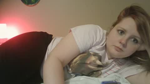 Snapshot of thedancingalien chatting on 01.02.25 Kassandra Grant online show from 01.02.25