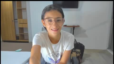 Snapshot of thedianakaro chatting on 12.29.24 Diana online show from 12.29.24