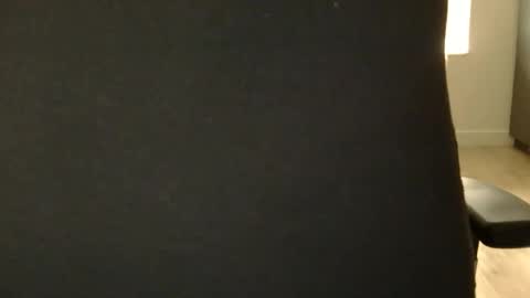 Thee Bustiest Bella online show from 01.11.26