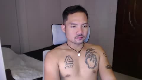 Snapshot of thefriskyasian chatting on 12.02.24 Jaycee online show from 12.02.24