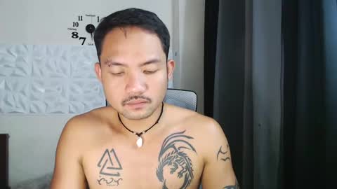 Snapshot of thefriskyasian chatting on 12.16.24 Jaycee online show from 12.16.24