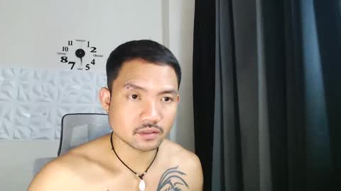 Snapshot of thefriskyasian chatting on 12.17.24 Jaycee online show from 12.17.24