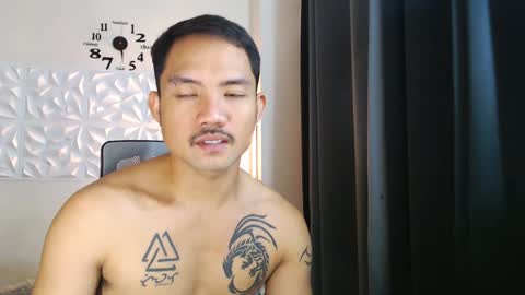 Snapshot of thefriskyasian chatting on 12.18.24 Jaycee online show from 12.18.24