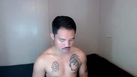 Snapshot of thefriskyasian chatting on 12.20.24 Jaycee online show from 12.20.24