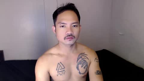 Snapshot of thefriskyasian chatting on 12.25.24 Jaycee online show from 12.25.24