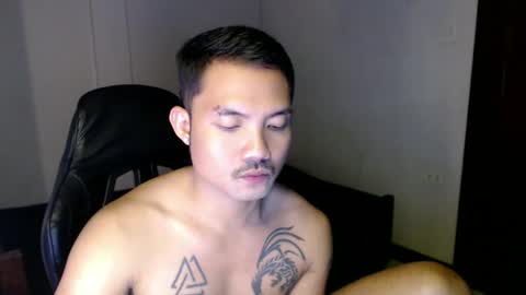 Snapshot of thefriskyasian chatting on 01.09.25 Jaycee online show from 01.09.25