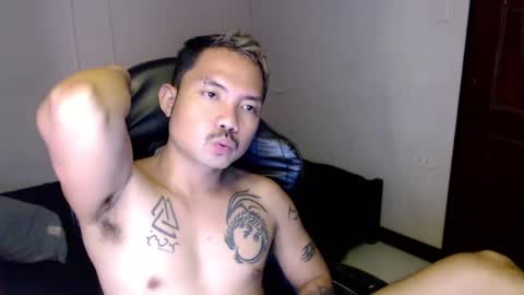 Snapshot of thefriskyasian chatting on 01.21.25 Jaycee online show from 01.21.25