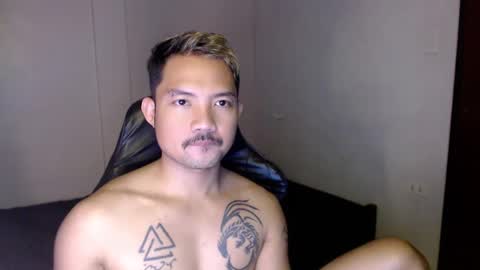 Snapshot of thefriskyasian chatting on 01.25.25 Jaycee online show from 01.25.25