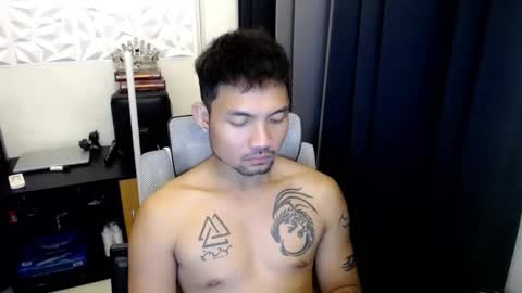 Snapshot of thefriskyasian chatting on 09.14.25 Jaycee online show from 09.14.25