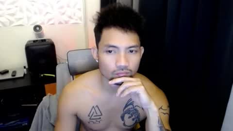 Snapshot of thefriskyasian chatting on 09.17.25 Jaycee online show from 09.17.25