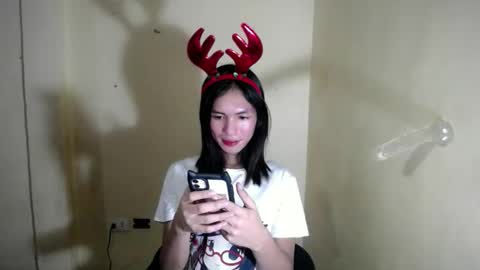 thegirlyouneedxoxo online show from 12.23.25