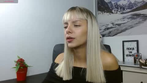 Snapshot of thegodmother_gh chatting on 11.03.25 Peyton online show from 11.03.25