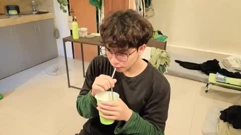 Snapshot of thegreenmagus chatting on 03.19.26 Green online show from 03.19.26