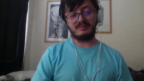 Snapshot of theguitarmistery chatting on 11.01.25 theguitarmistery online show from 11.01.25