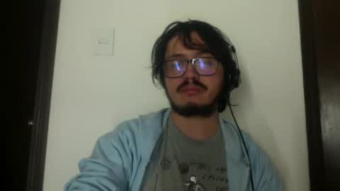 Snapshot of theguitarmistery chatting on 03.12.26 theguitarmistery online show from 03.12.26