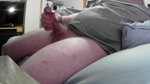 Snapshot of theguy403866070 chatting on 02.14.25 theguy403866070 online show from 02.14.25