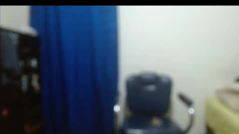Snapshot of thehousedog chatting on 05.23.26 thehousedog online show from 05.23.26