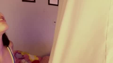 Snapshot of thehousex chatting on 02.25.26 Meghan and Graham3 online show from 02.25.26