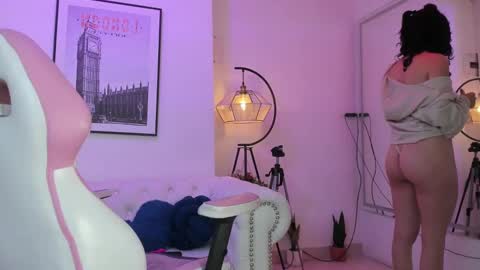 Theia  online show from 02.02.25