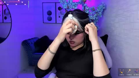 Theia  online show from 11.08.25