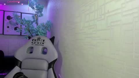 Theia  online show from 01.16.26