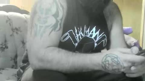 Snapshot of theironbulll chatting on 12.01.25 Iron online show from 12.01.25