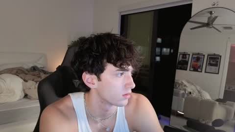 Snapshot of thejakerichard chatting on 07.10.26 thejakerichard online show from 07.10.26