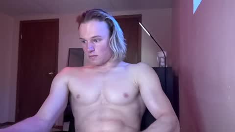 Snapshot of thelevimeyers chatting on 03.09.25 thelevimeyers online show from 03.09.25