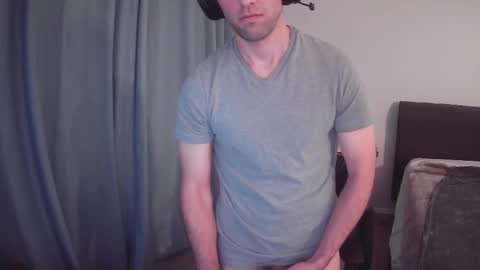 Snapshot of thelovedoctor889 chatting on 02.19.25 TheLoveDoctor online show from 02.19.25