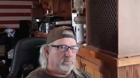 Snapshot of themasseure1 chatting on 04.16.26 themasseure1 online show from 04.16.26