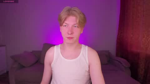 Snapshot of themikesever chatting on 05.05.26 Sever online show from 05.05.26