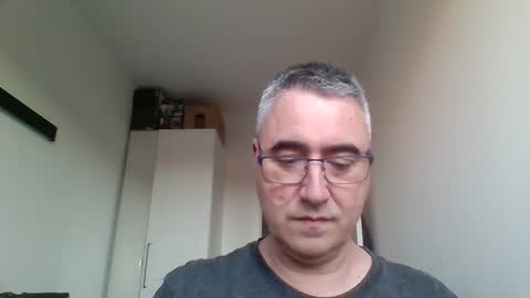 Snapshot of themohican chatting on 03.30.26 Themohican online show from 03.30.26