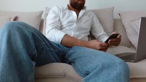 TheMonarchGoat online show from 09.14.25