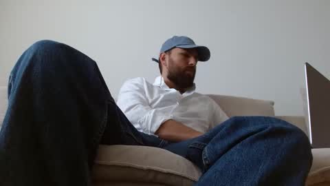 TheMonarchGoat online show from 02.04.26