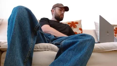 TheMonarchGoat online show from 04.22.26