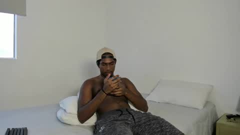 Andriw and Maiol online show from 10.22.25