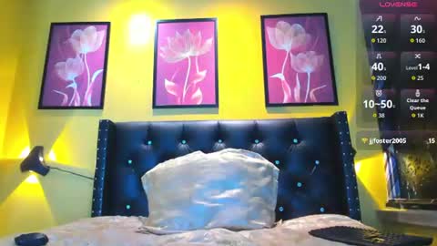 theo_riviera online show from 06.12.26
