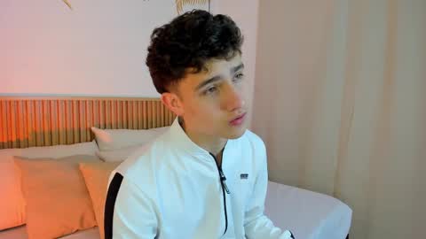  THEO- MATEO  online show from 12.12.24