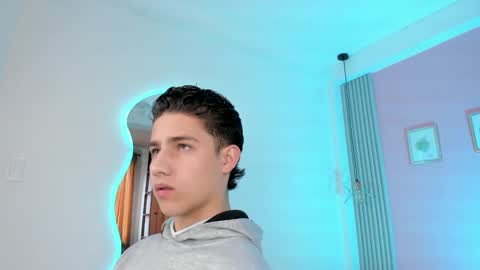  THEO- MATEO  online show from 01.08.25