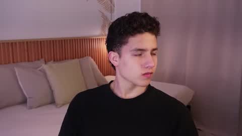  THEO- MATEO  online show from 01.12.25