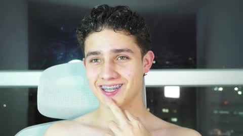  THEO- MATEO  online show from 02.12.25