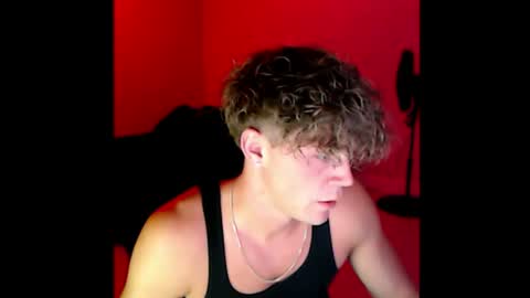 Snapshot of theonlylogan chatting on 06.24.26 Logann online show from 06.24.26