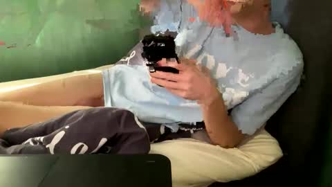 theothede19cm online show from 03.23.26